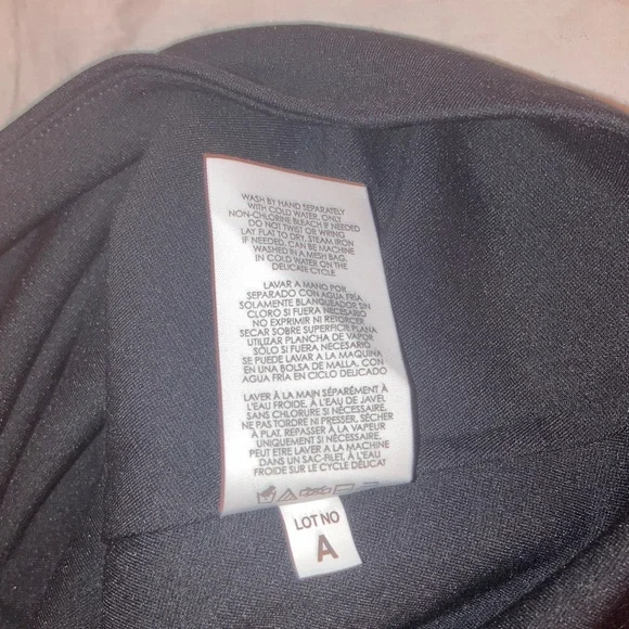 NWT CAbi Starlet Shell #4578: Black Sleeveless Blouse - Picture 8 of 10